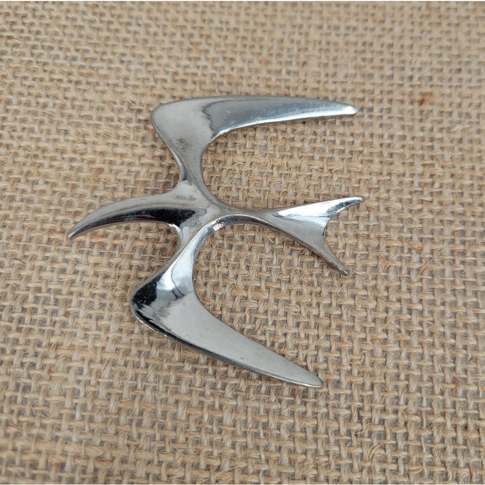Sarah Coventry 1967 Mr. Seagull Silver Tone Brooch Bird Brooch